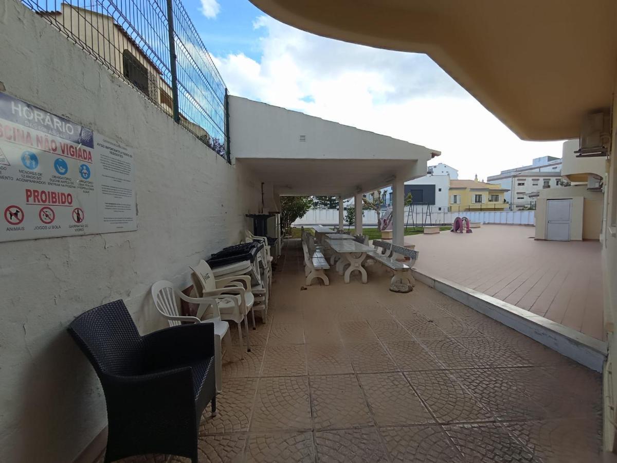 Love Shack Flat In Quarteira Center Exterior foto