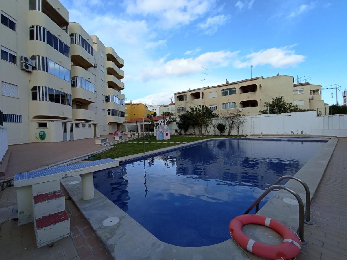Love Shack Flat In Quarteira Center Exterior foto