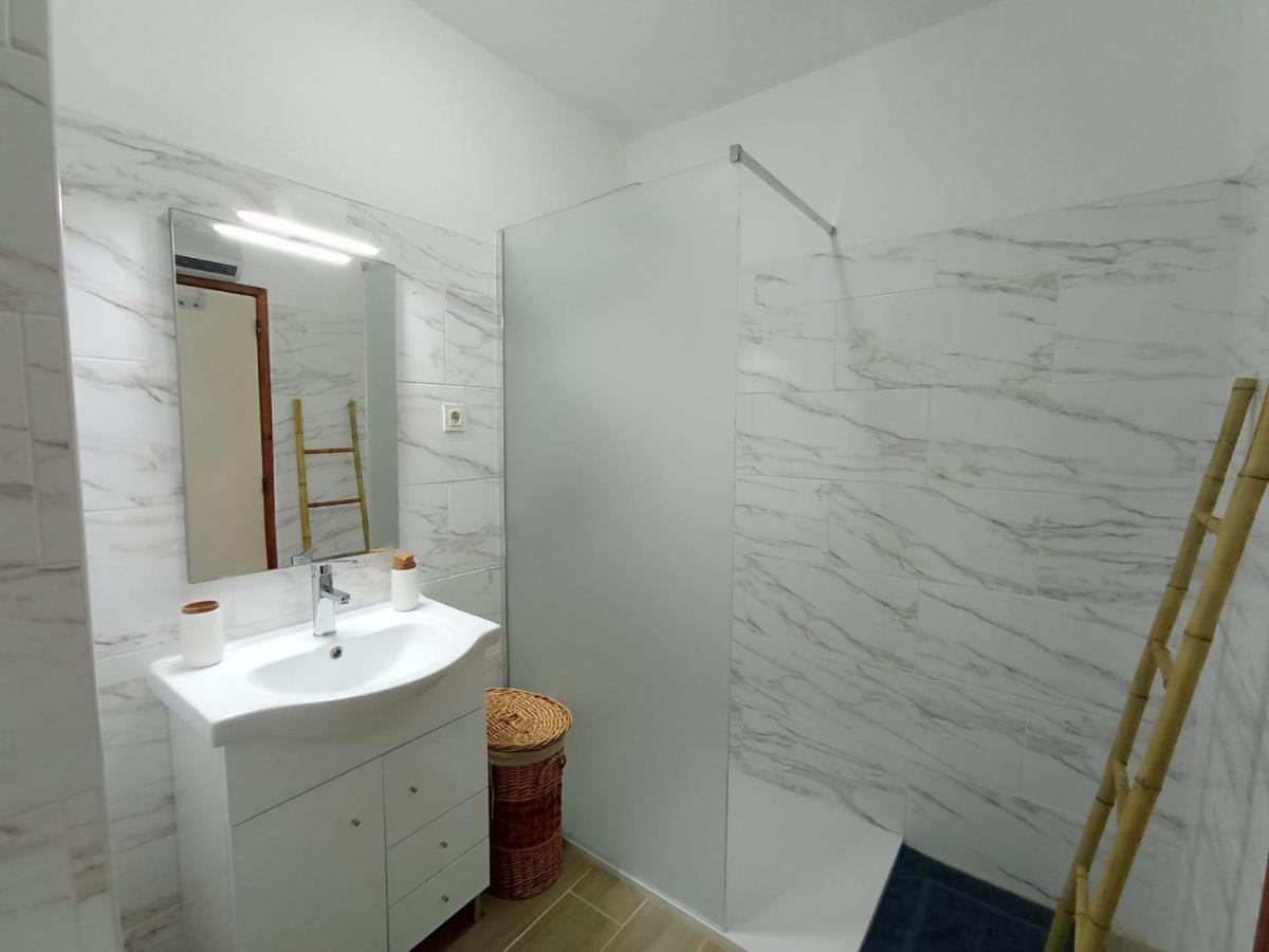 Love Shack Flat In Quarteira Center Exterior foto