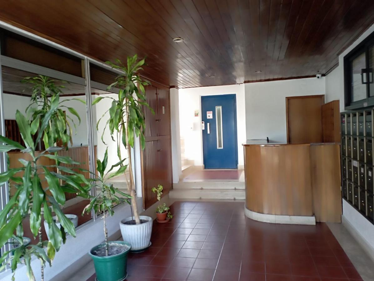 Love Shack Flat In Quarteira Center Exterior foto